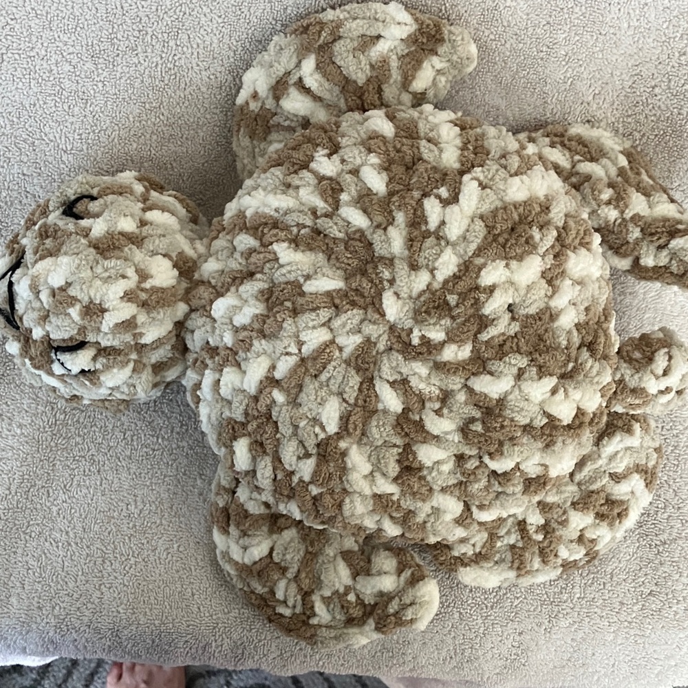Plush Turtle Home Accent or kid’s toy in Cream and Brown acrylic yarn. New. - Picture 1 of 6